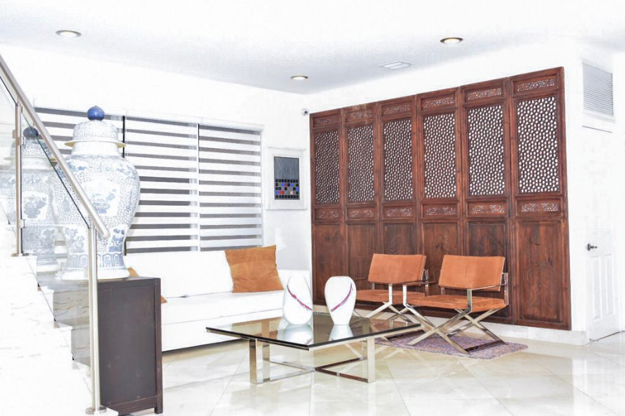 Grand Elmwood Panel Floor Screen (6 Panels)