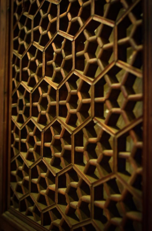 Grand Elmwood Panel Floor Screen (6 Panels)